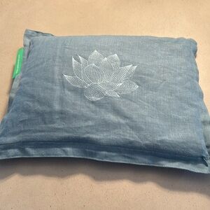 Prana Pillow